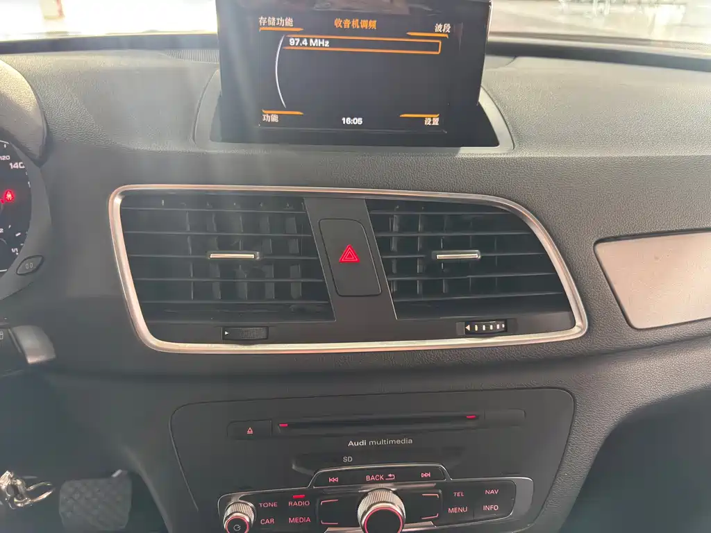 Audi Q3 — миниатюра 14