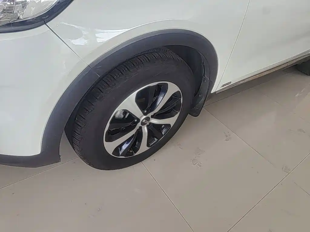 Kia Sorento — миниатюра 23