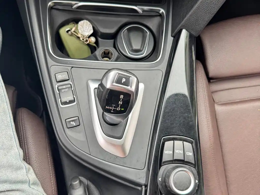 BMW 3 Series — миниатюра 6