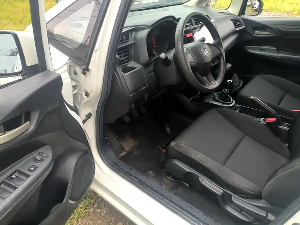 Honda Fit — миниатюра 16