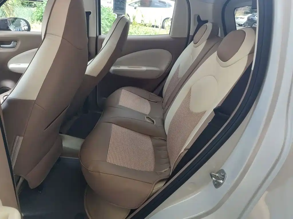 Wuling MINIEV — миниатюра 14