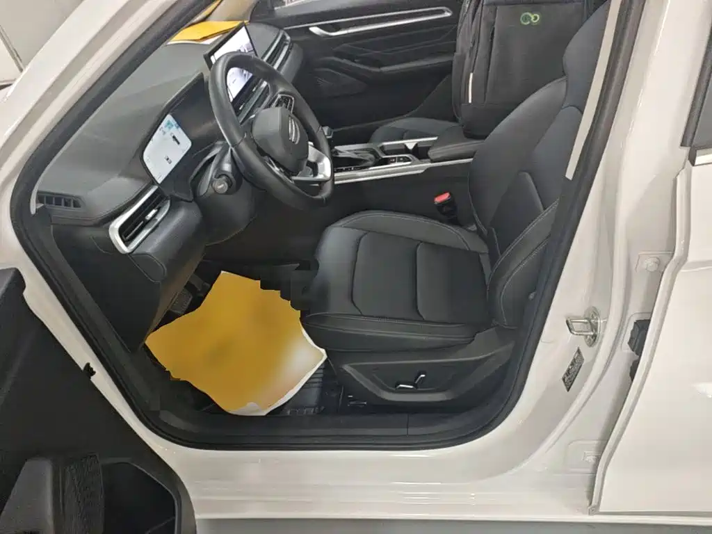 Geely Emgrand — миниатюра 15