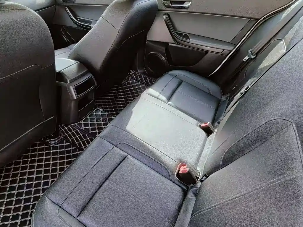 Qoros Qoros 3 — миниатюра 6