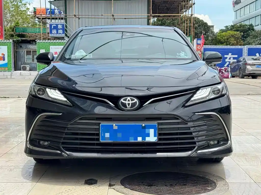 Toyota Camry — миниатюра 2
