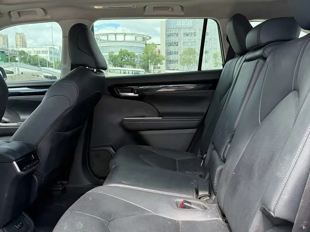 Toyota Highlander — миниатюра 5