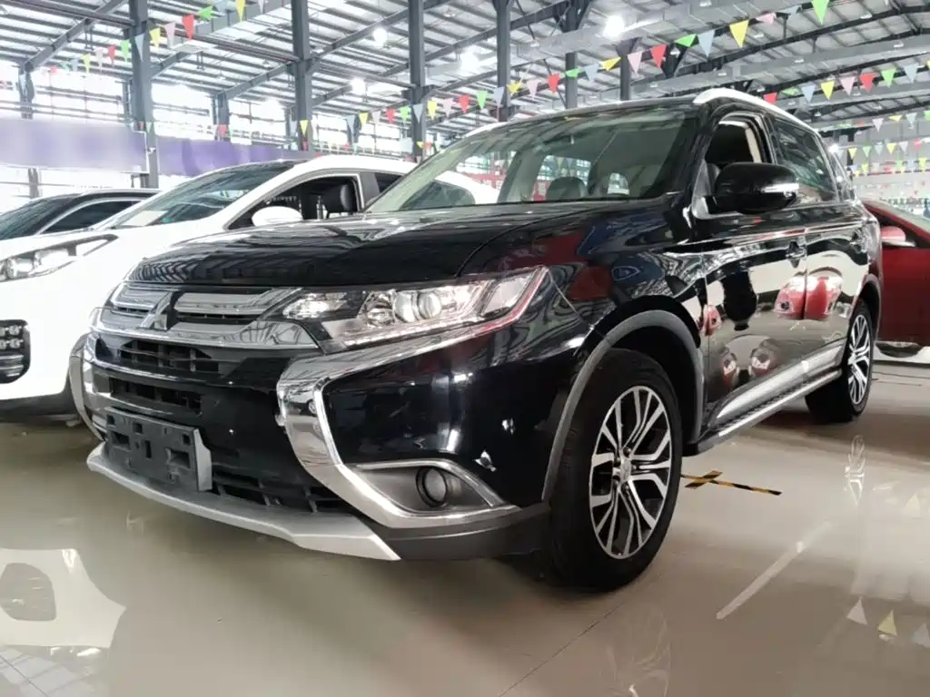 Mitsubishi Outlander — миниатюра 2