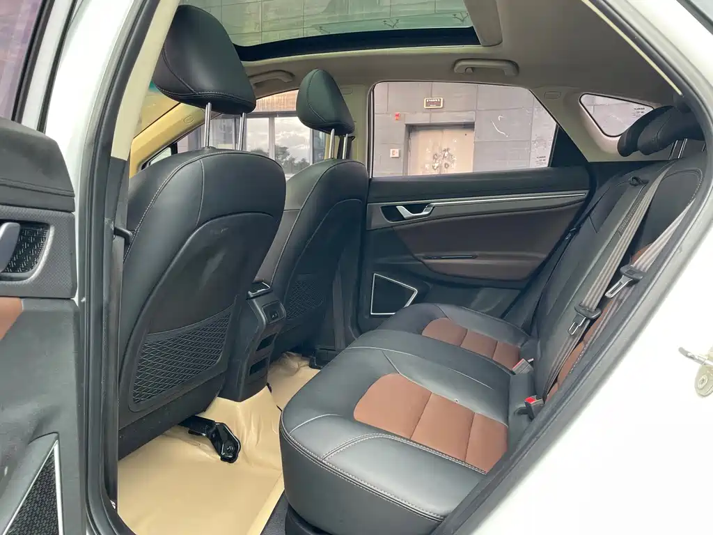 Geely Emgrand GS — миниатюра 6