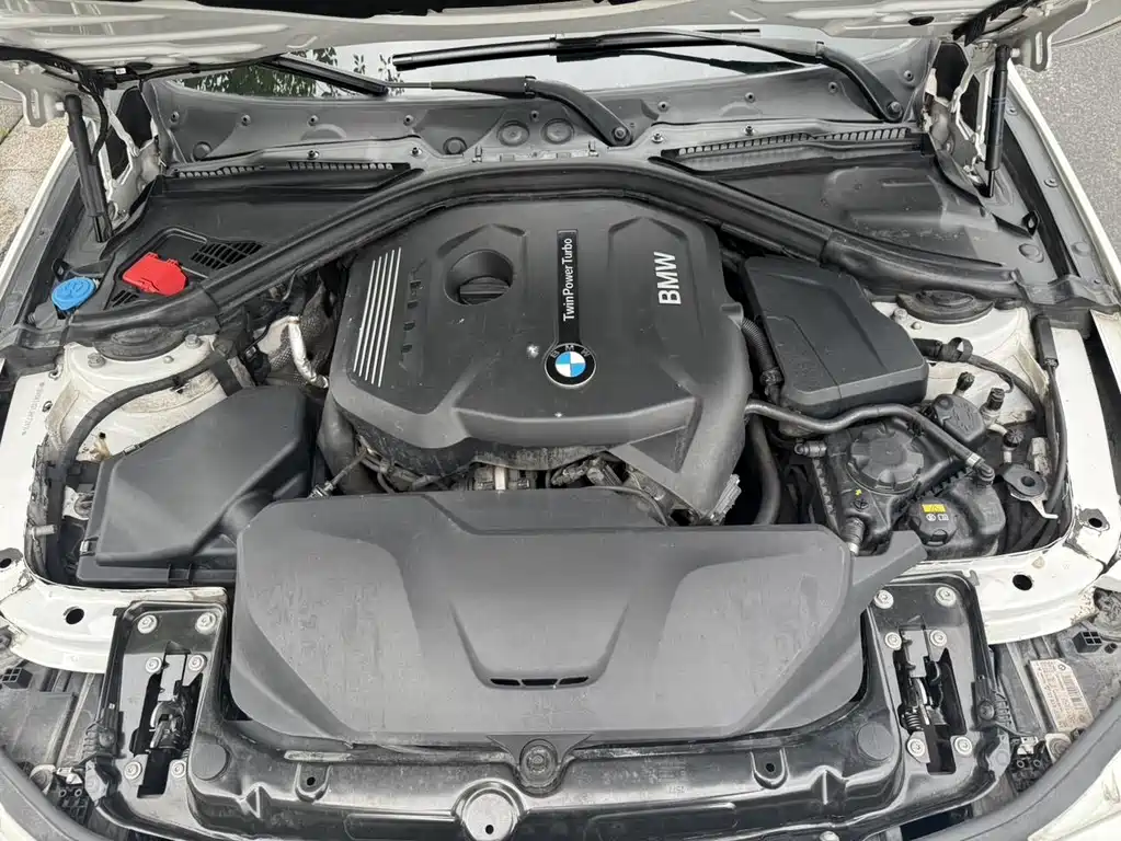 BMW 3 Series — миниатюра 13