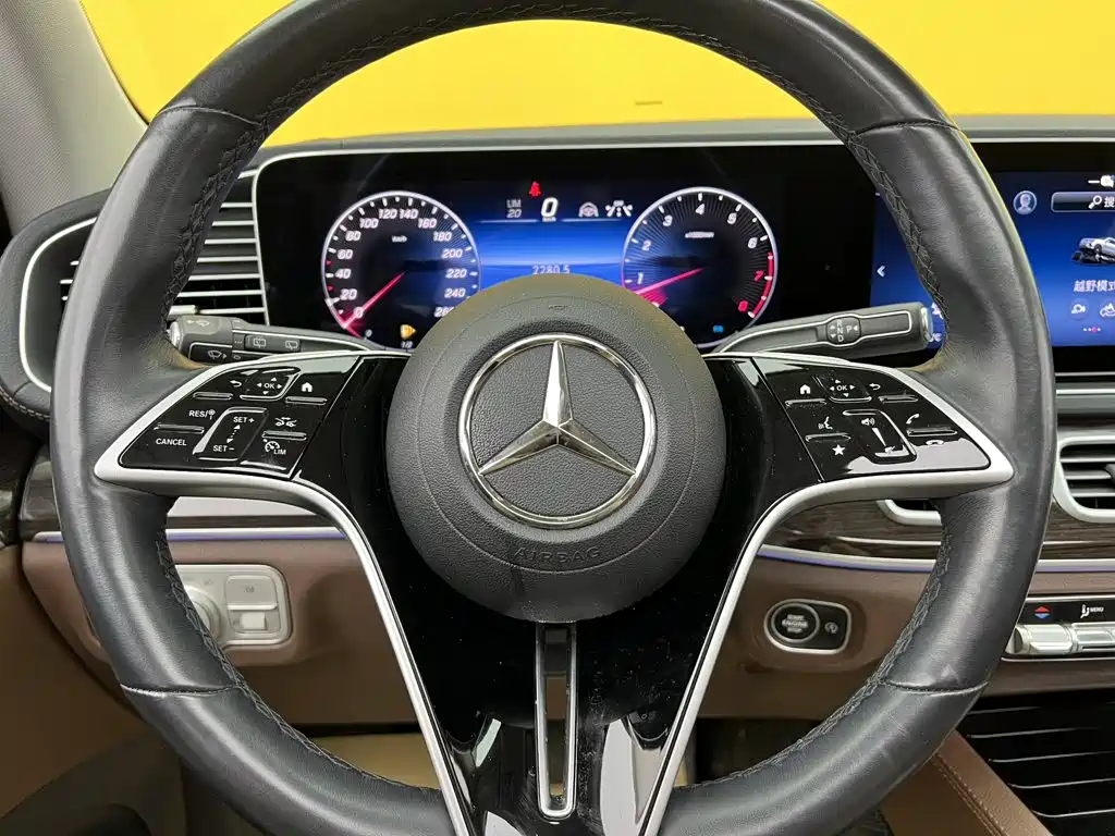 Mercedes-Benz GLE (Import) — миниатюра 15