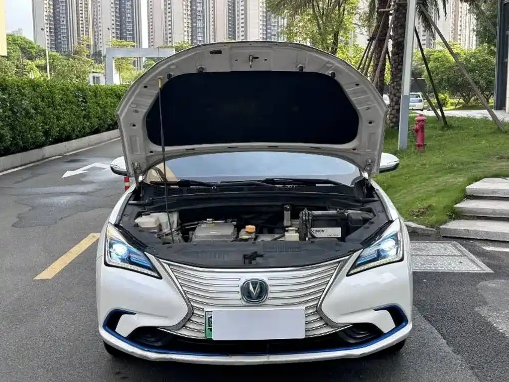 Changan Eado New Energy — миниатюра 15