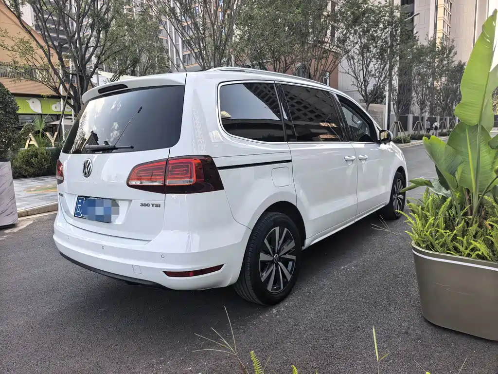 Volkswagen Sharan — миниатюра 5