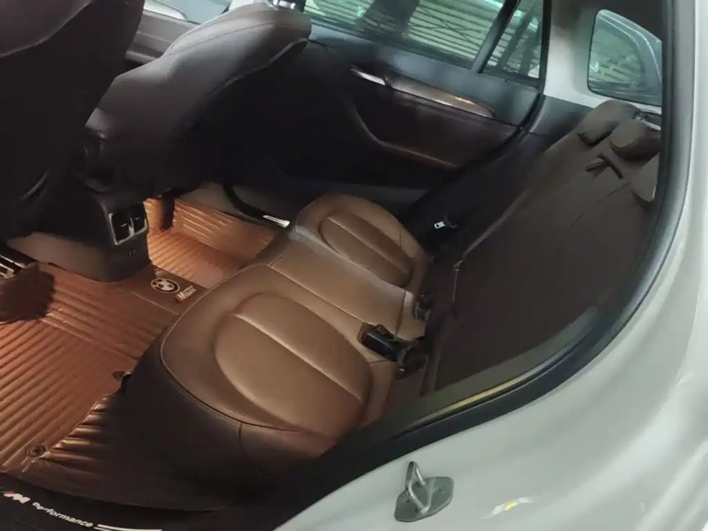 BMW X1 — миниатюра 17