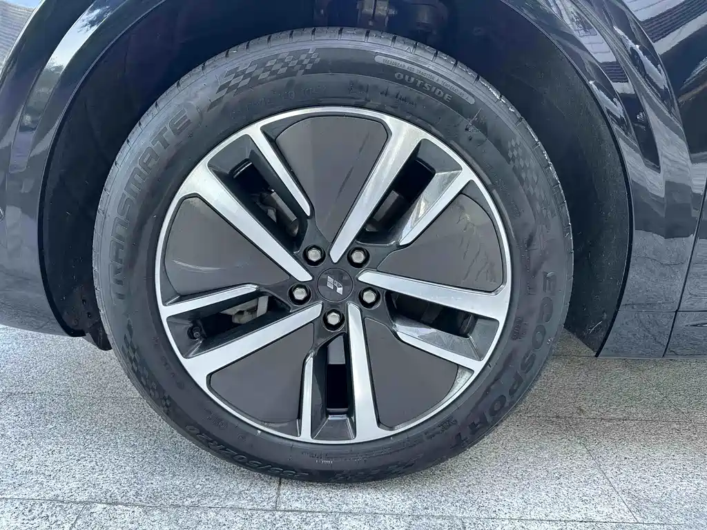 Li Auto Li L6 — миниатюра 11