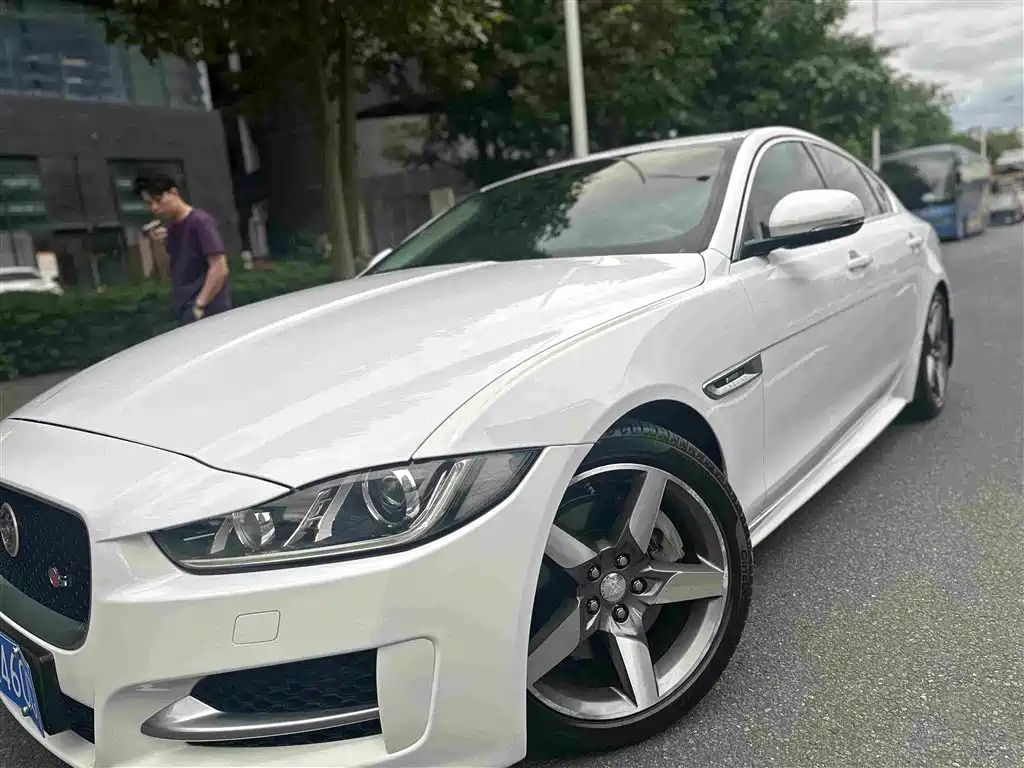 Jaguar XE — миниатюра 12