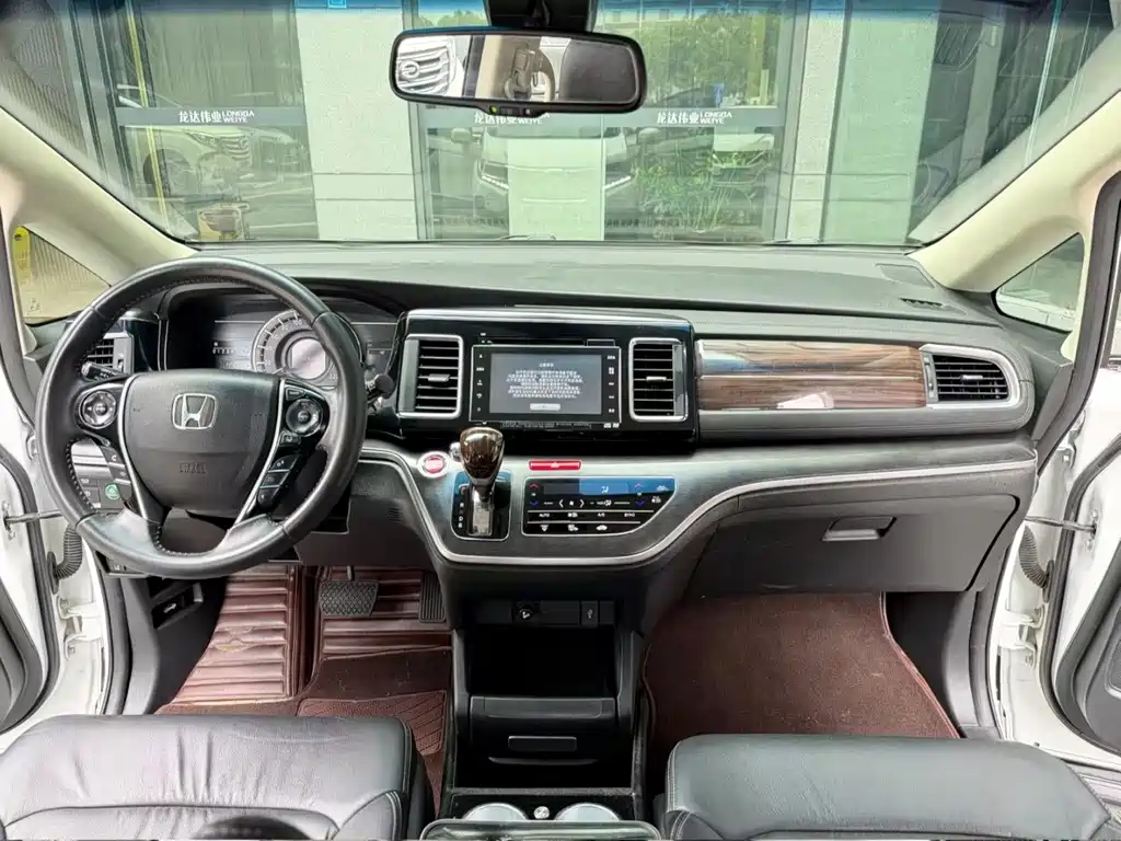 Honda Elysion — миниатюра 5
