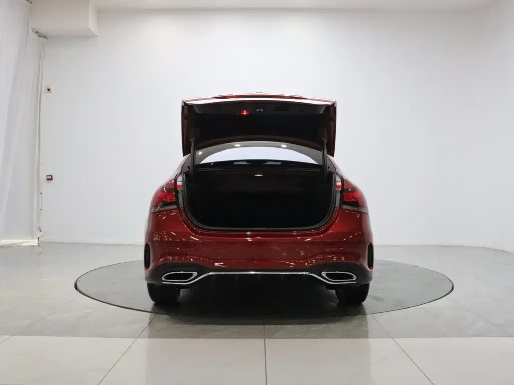 Mercedes-Benz A-Class — миниатюра 9