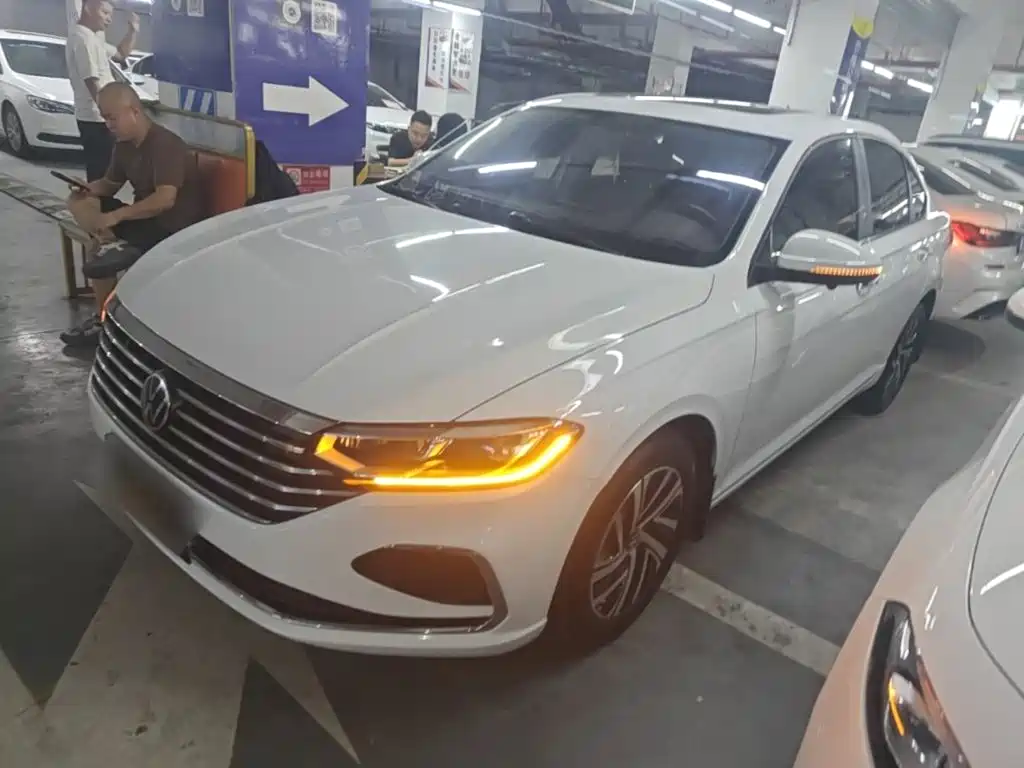 Volkswagen Lavida — миниатюра 2