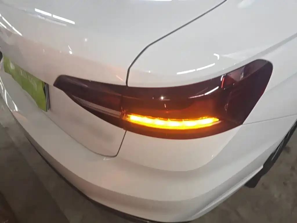 Volkswagen Lavida — миниатюра 8