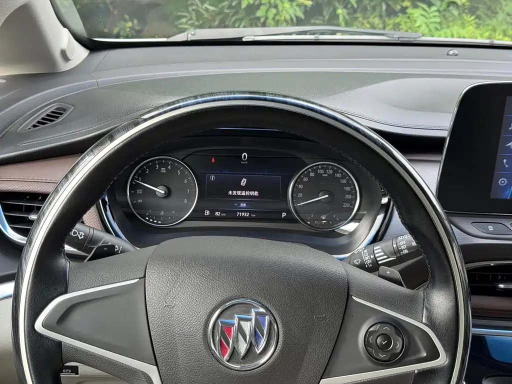 Buick GL8 — миниатюра 12