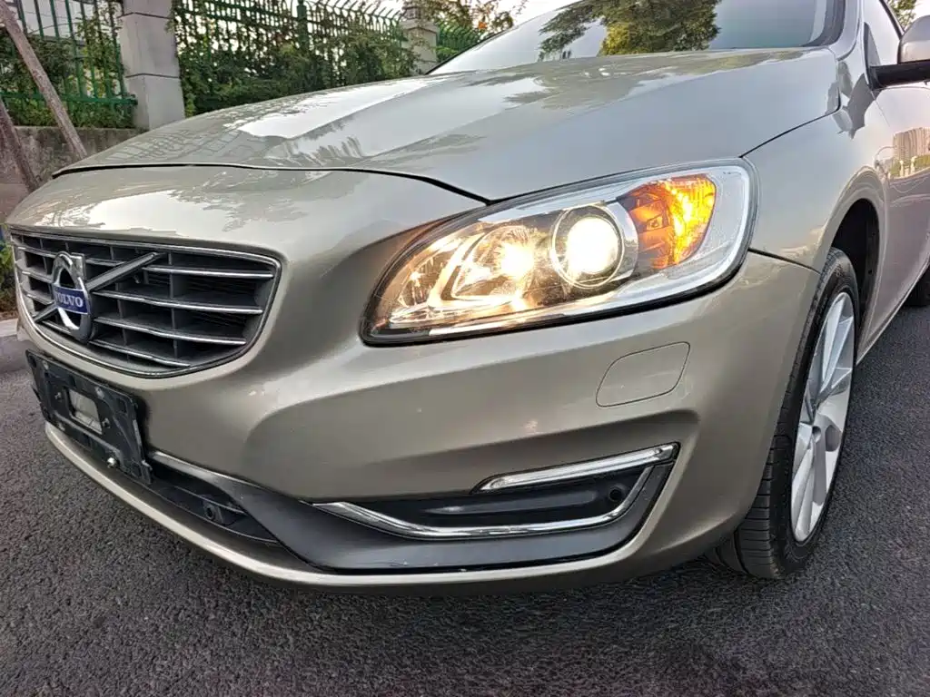 Volvo S60 — миниатюра 24
