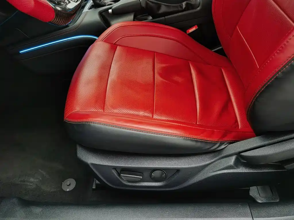 Ford Mustang — миниатюра 20