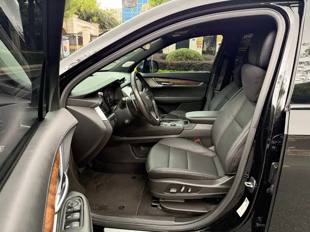 Cadillac XT6 — миниатюра 4