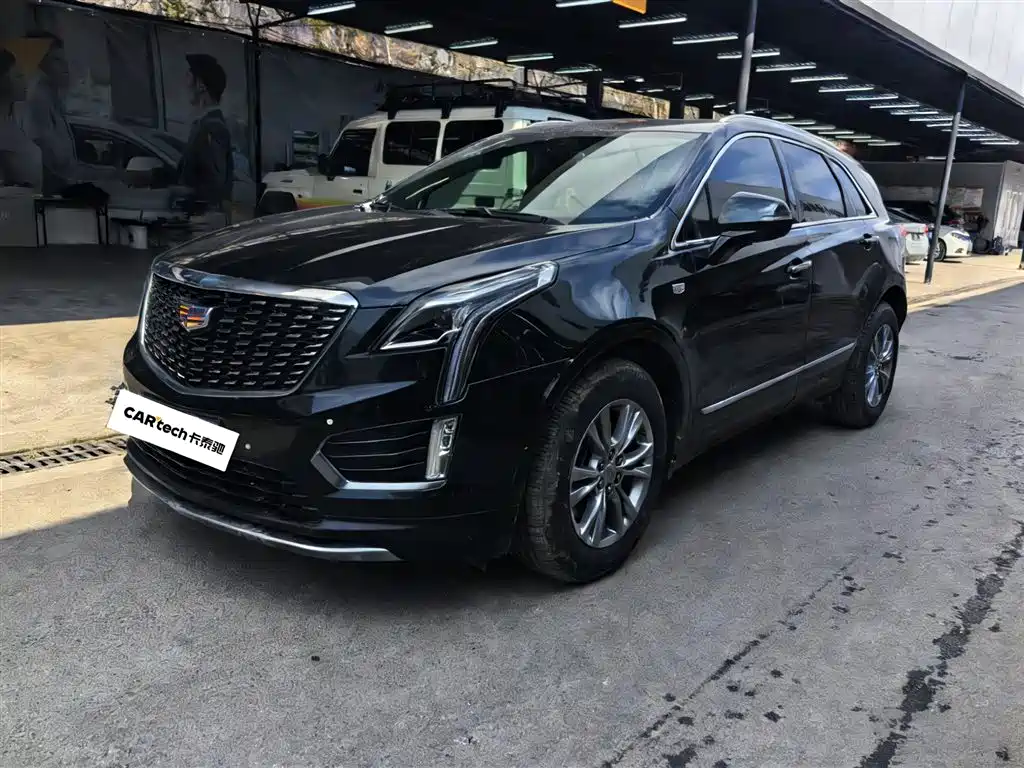 CADILLAC XT5