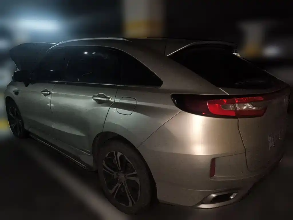 Honda UR-V — миниатюра 4