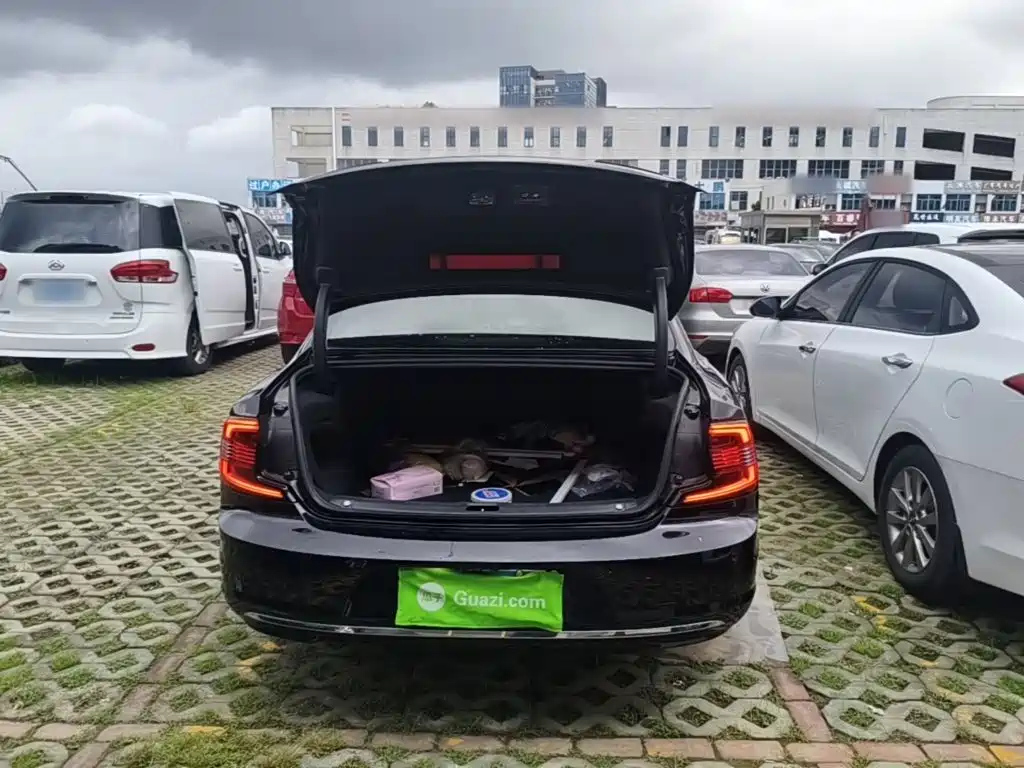 Volvo S90 — миниатюра 19