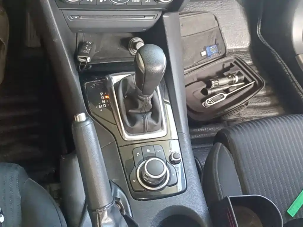 Mazda 3 Axela — миниатюра 14