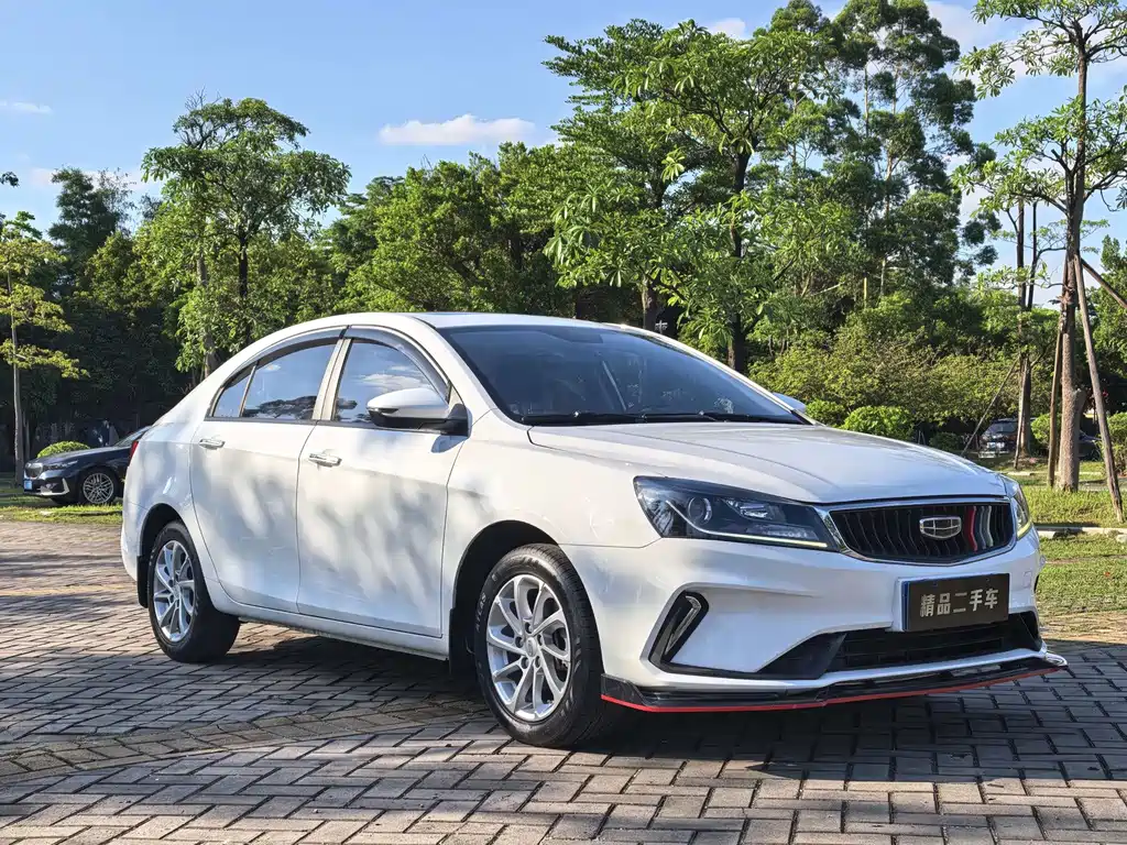 Geely Emgrand — миниатюра 3