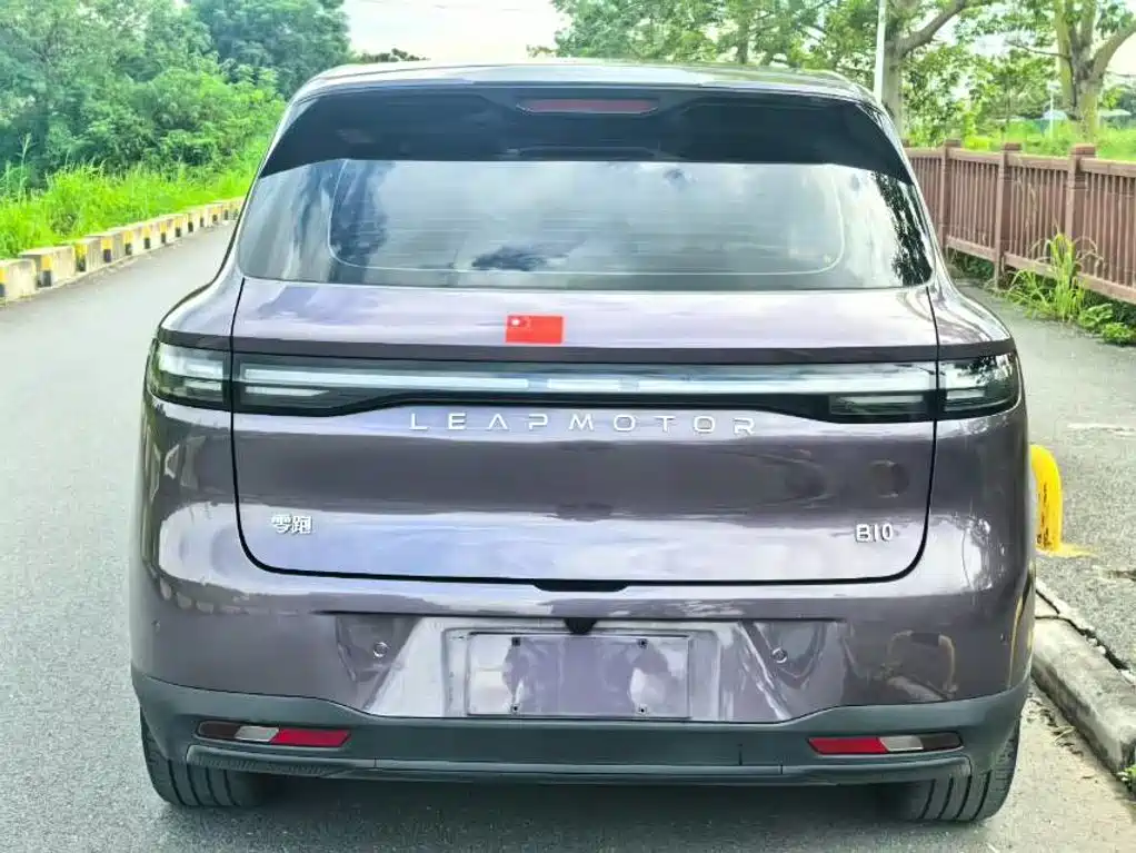 Leapmotor Leapmotor B10 — миниатюра 8