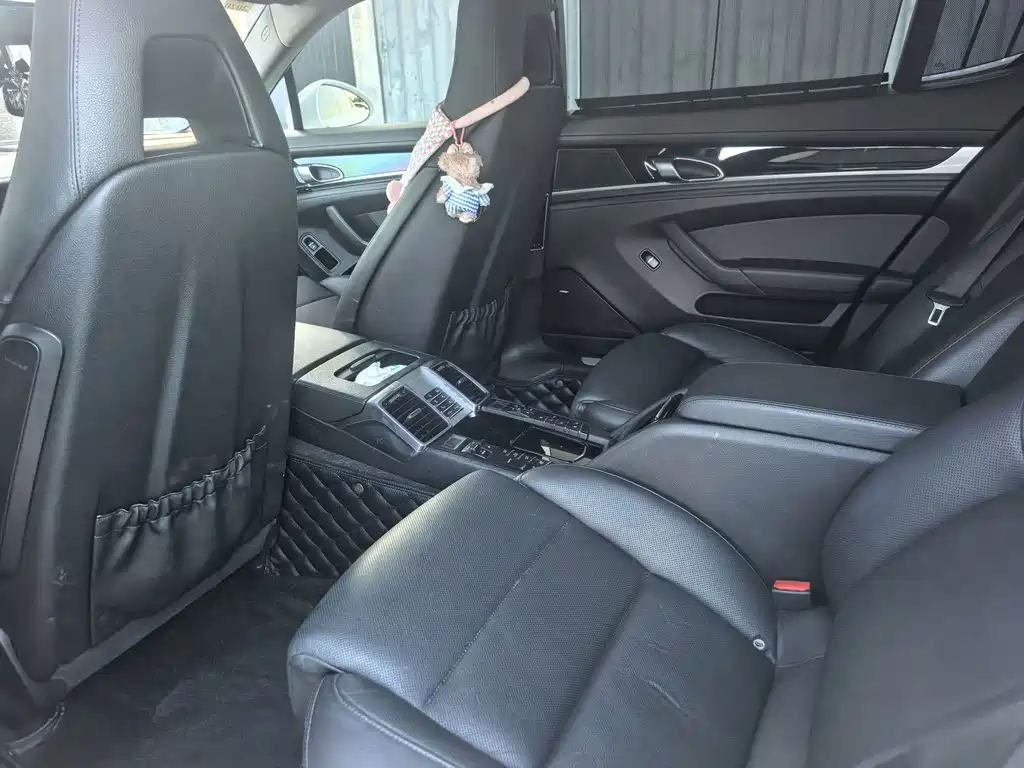 Porsche Panamera — миниатюра 6