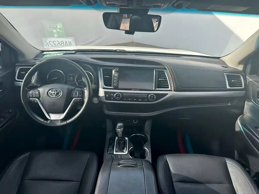 Toyota Highlander — миниатюра 5