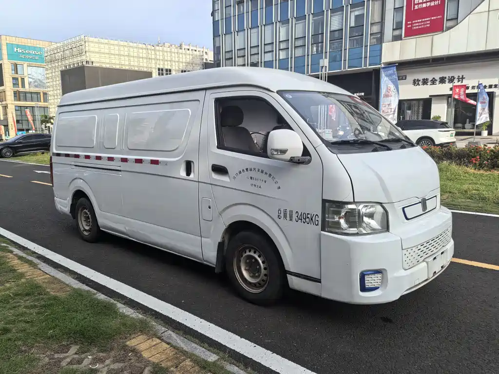 Yuan Cheng Yuan Cheng Xingxiang E6 — миниатюра 3