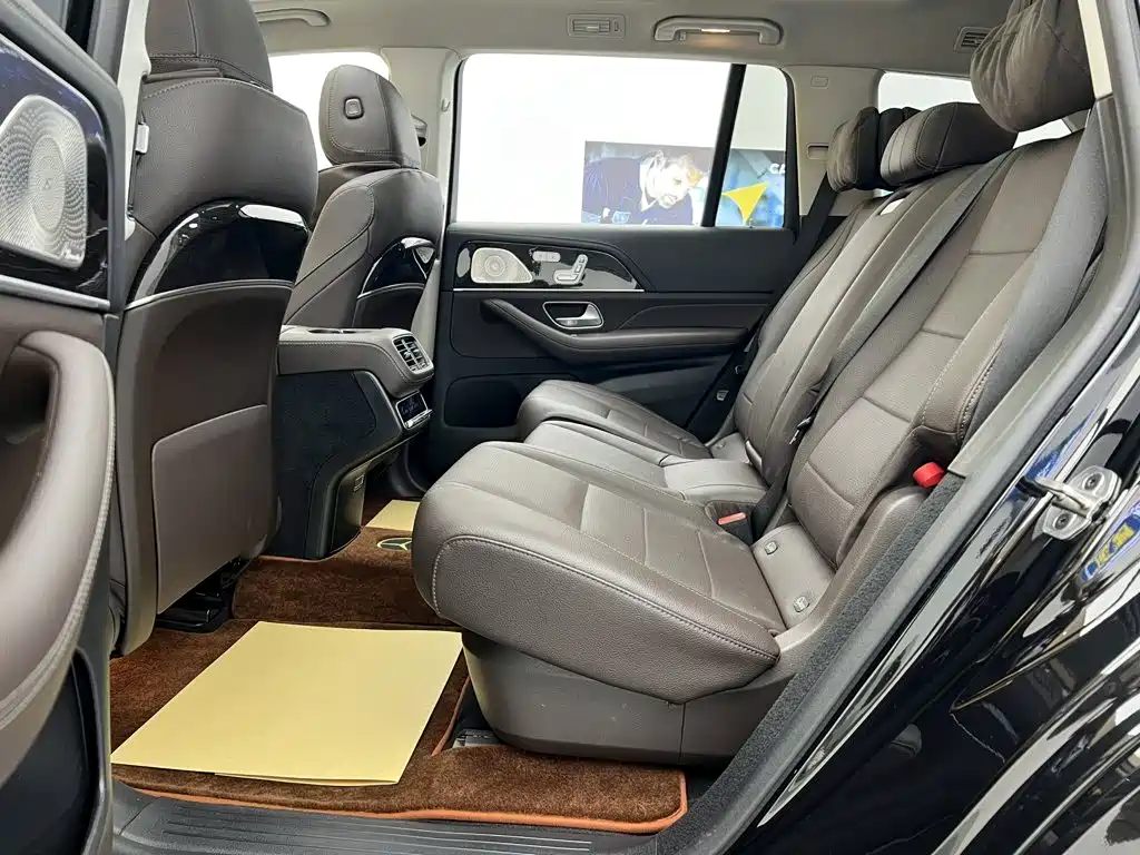 Mercedes-Benz GLS — миниатюра 20