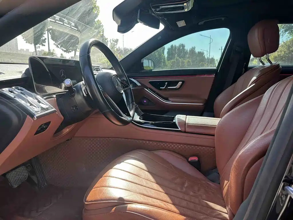 Mercedes-Benz S-Class — миниатюра 8