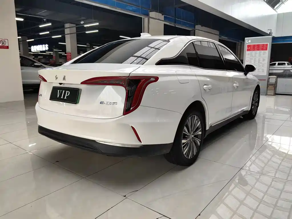 Hongqi E-QM5 2022 431km
