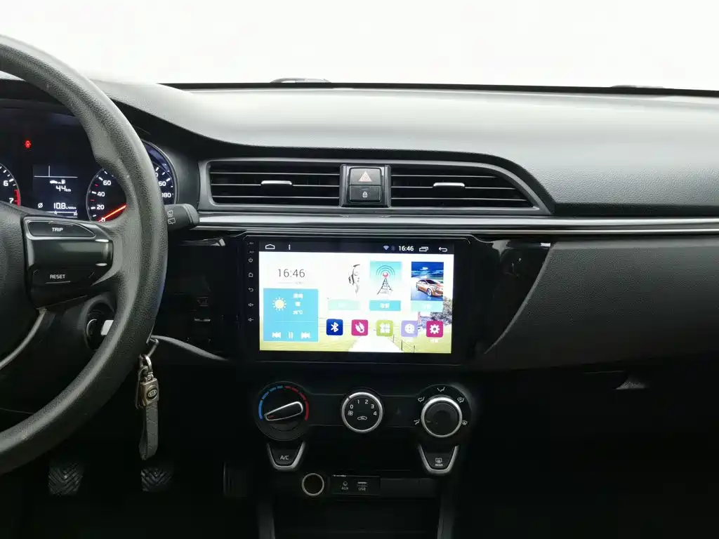 Kia KX Cross — миниатюра 12