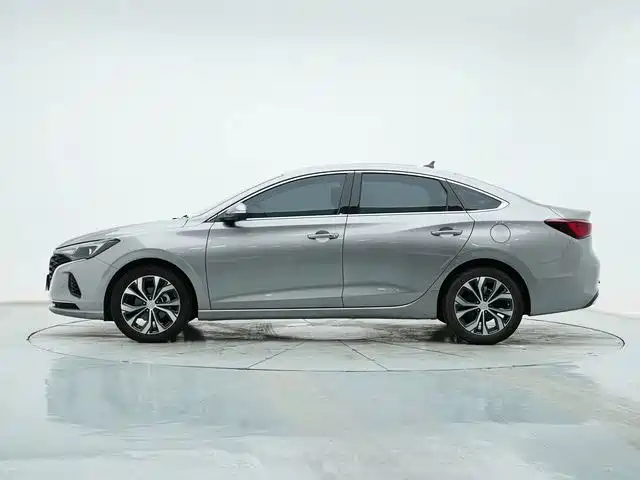 Changan Eado — миниатюра 4