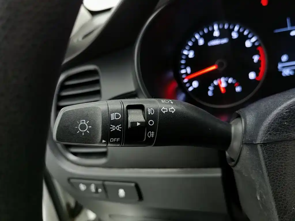 Kia KX Cross — миниатюра 21