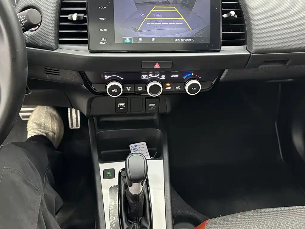 Honda Fit — миниатюра 14