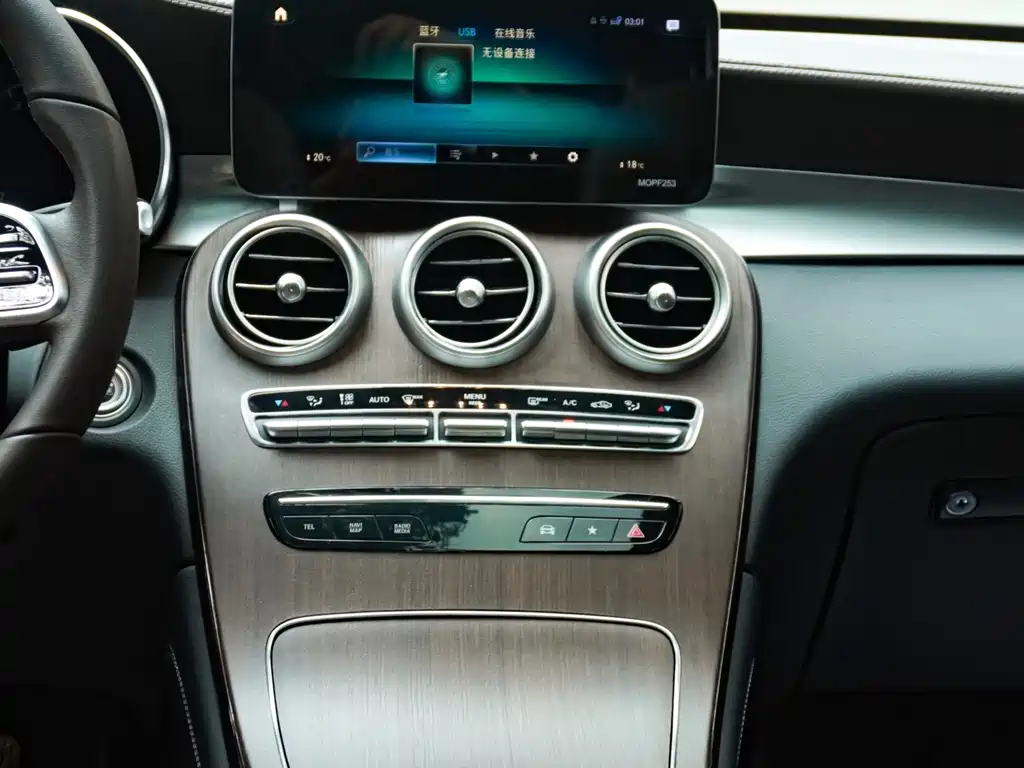 Mercedes-Benz GLC — миниатюра 24