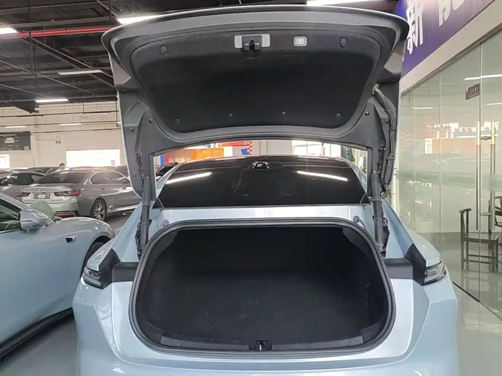 NIO ET5 — миниатюра 19