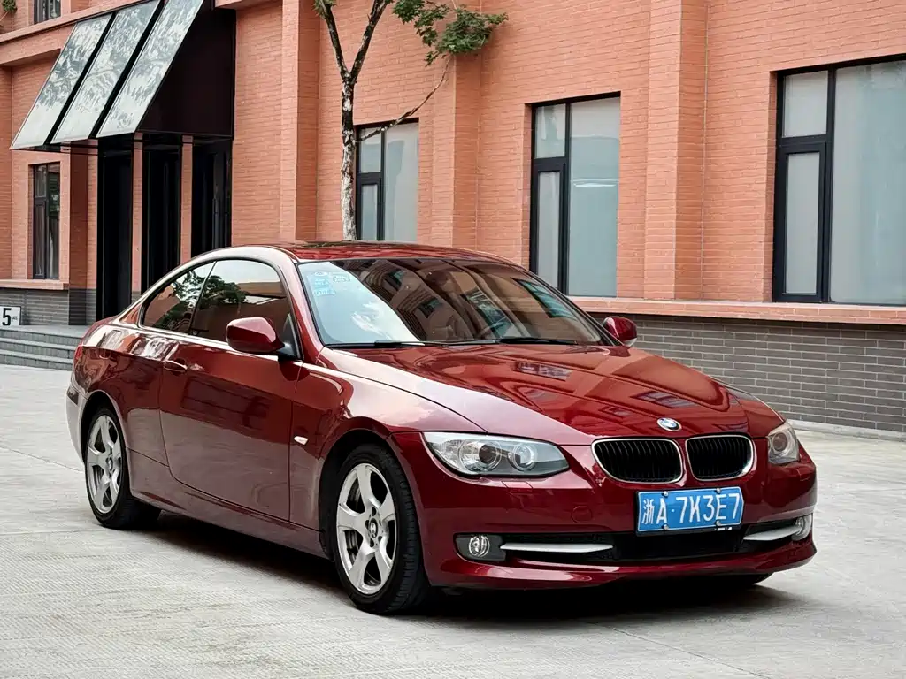 BMW 3 Series 3 2011 320i