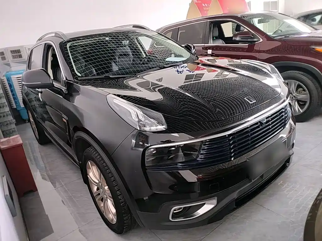 Lynk & Co 01 — миниатюра 4
