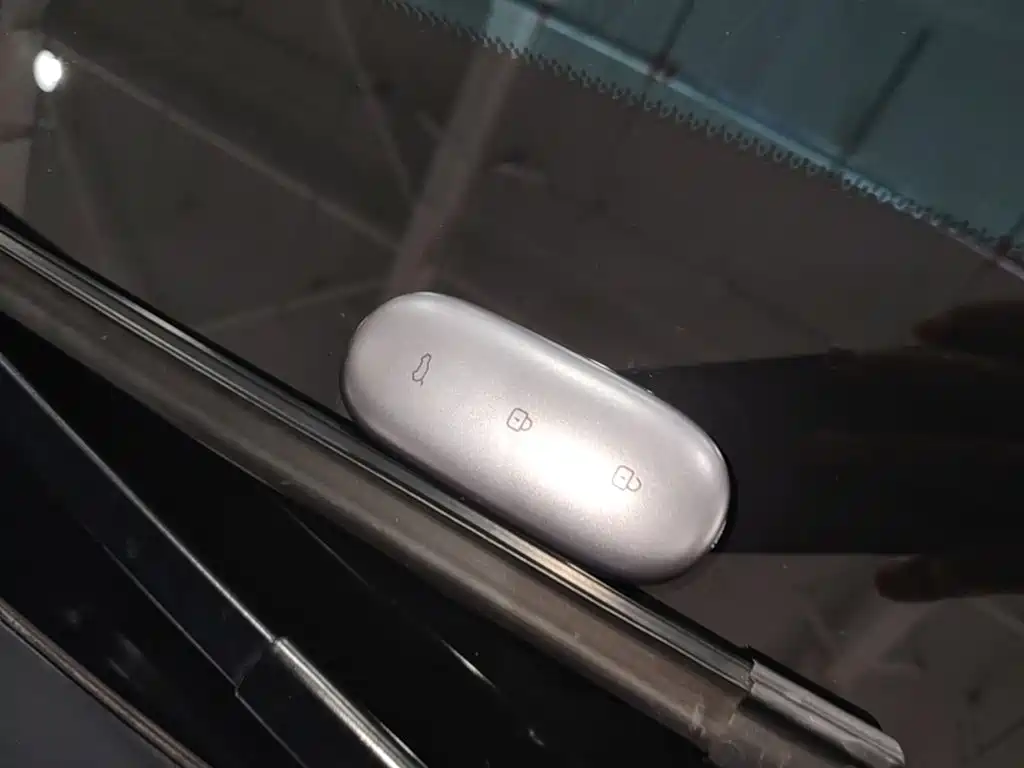 Li Auto Li L9 — миниатюра 9