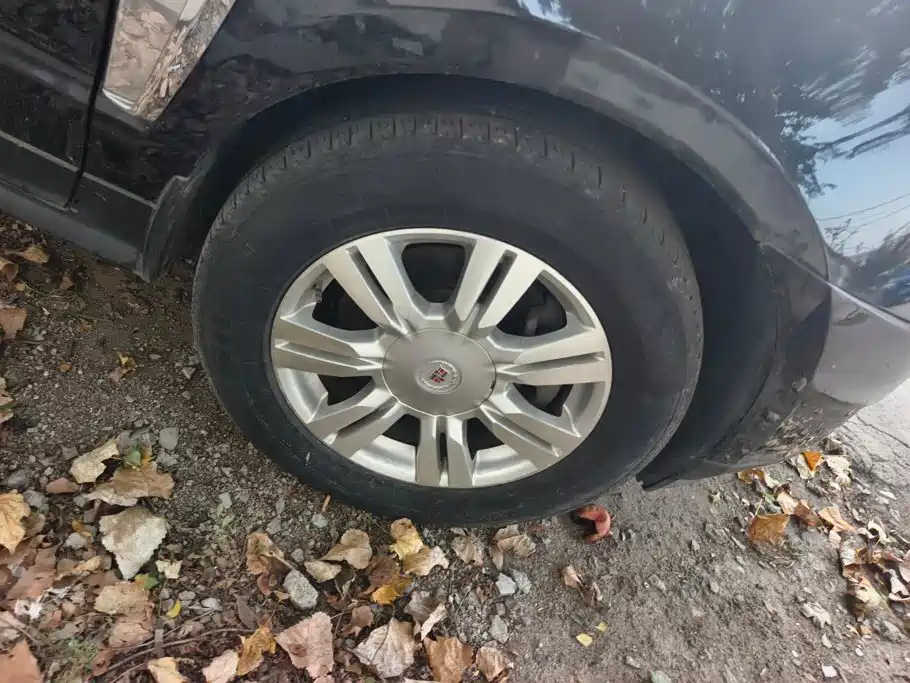 Cadillac SRX — миниатюра 6