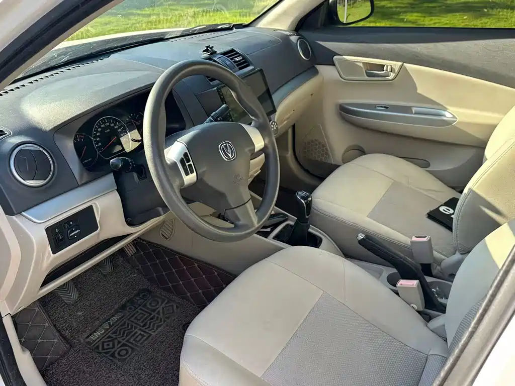 Changan V5 — миниатюра 3