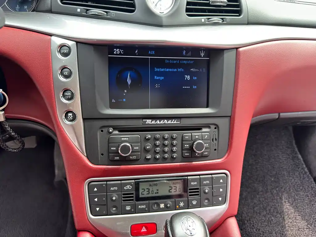 Maserati GranTurismo — миниатюра 11
